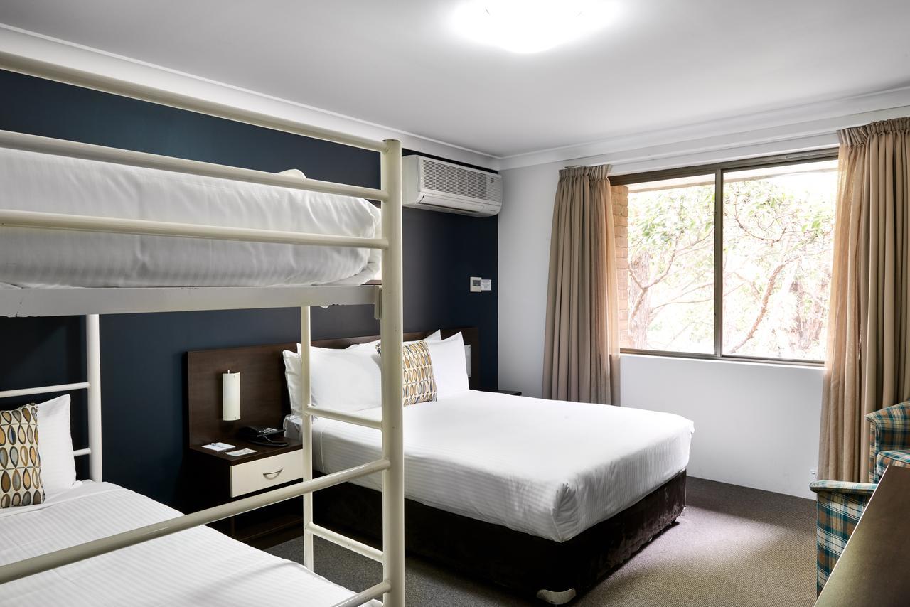 175 Hotel Westmead Sydney Exteriör bild